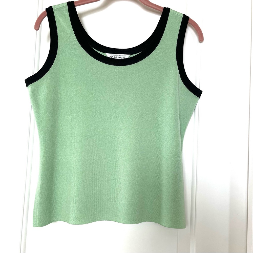 Black Tipped Shell By Exclusively Misook Aloe / Black Size Petite S